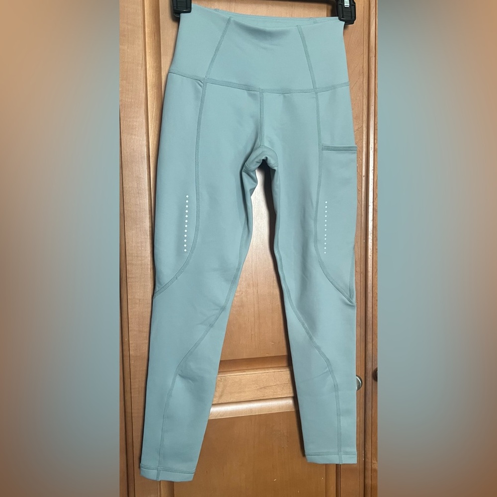 Sweaty Betty Therma 7/8 Length Leggings in Mist Blue, Size US 2, Worn Once, EUC.